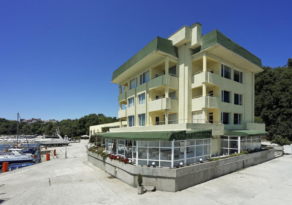Hotel Marina Китен Экстерьер фото