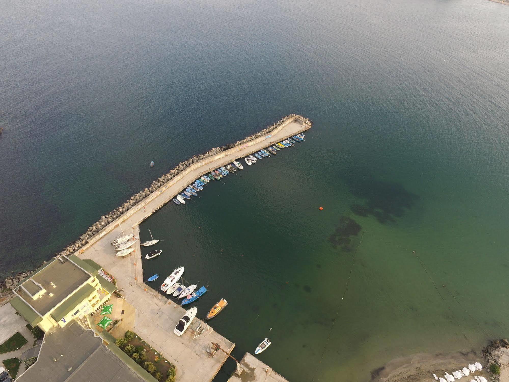 Hotel Marina Китен Экстерьер фото